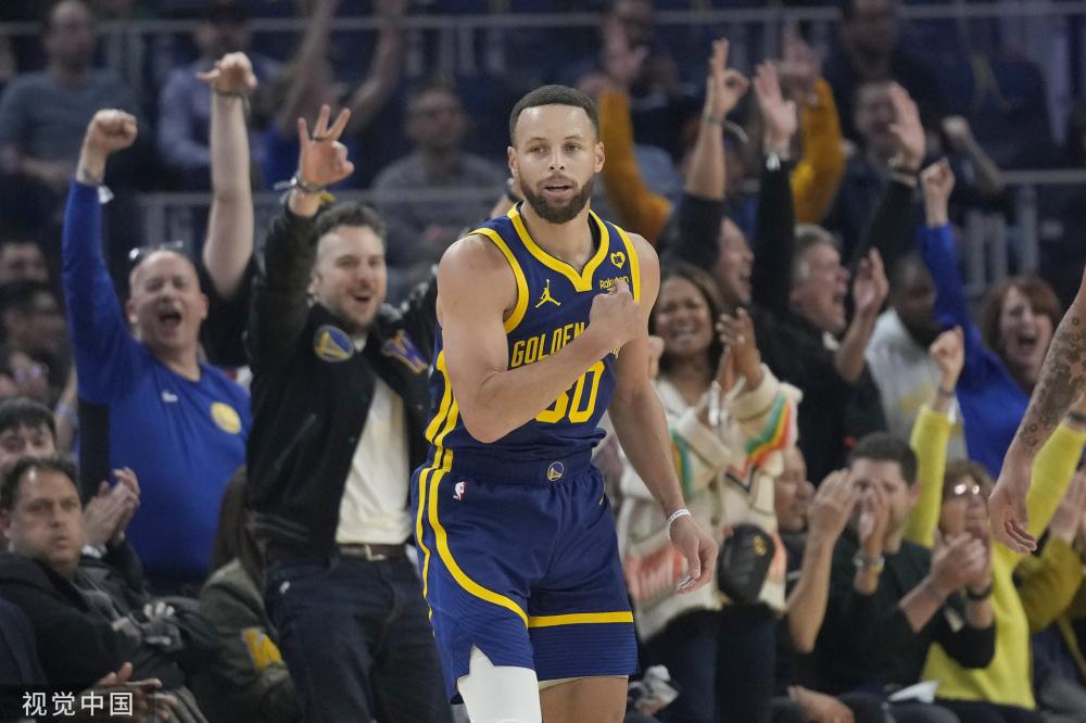 许将围绕他 许将围绕他