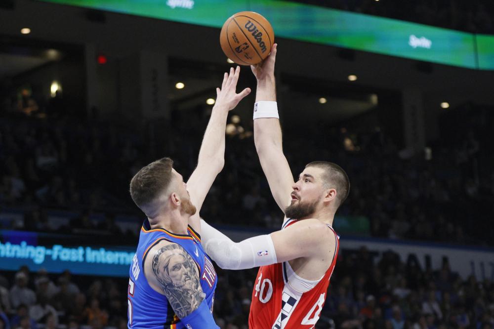 红军卫冕难 红军卫冕难